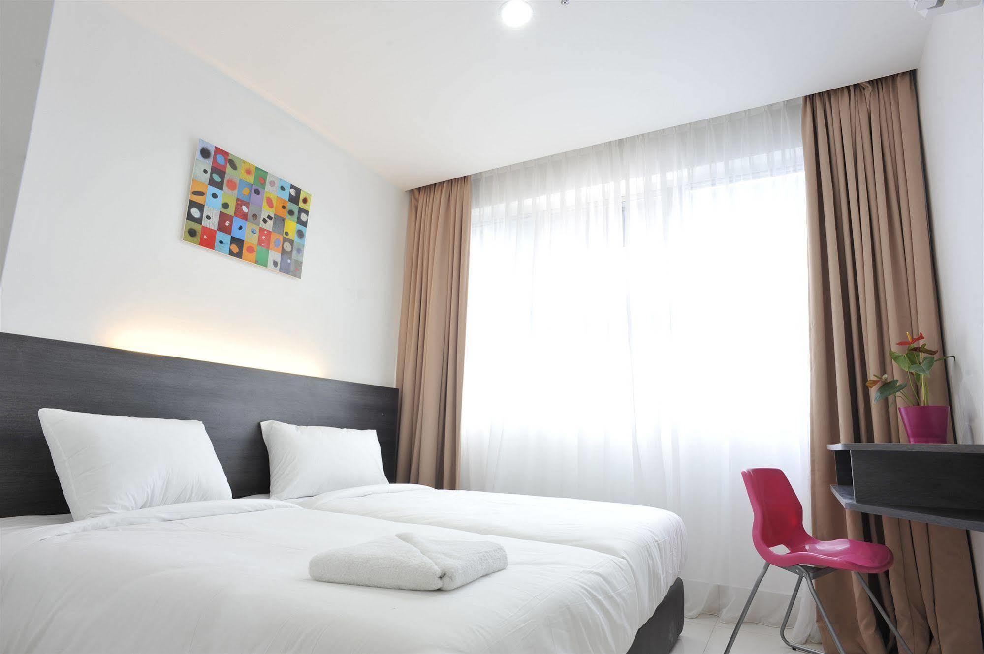 V Hotel Куала-Лумпур Экстерьер фото