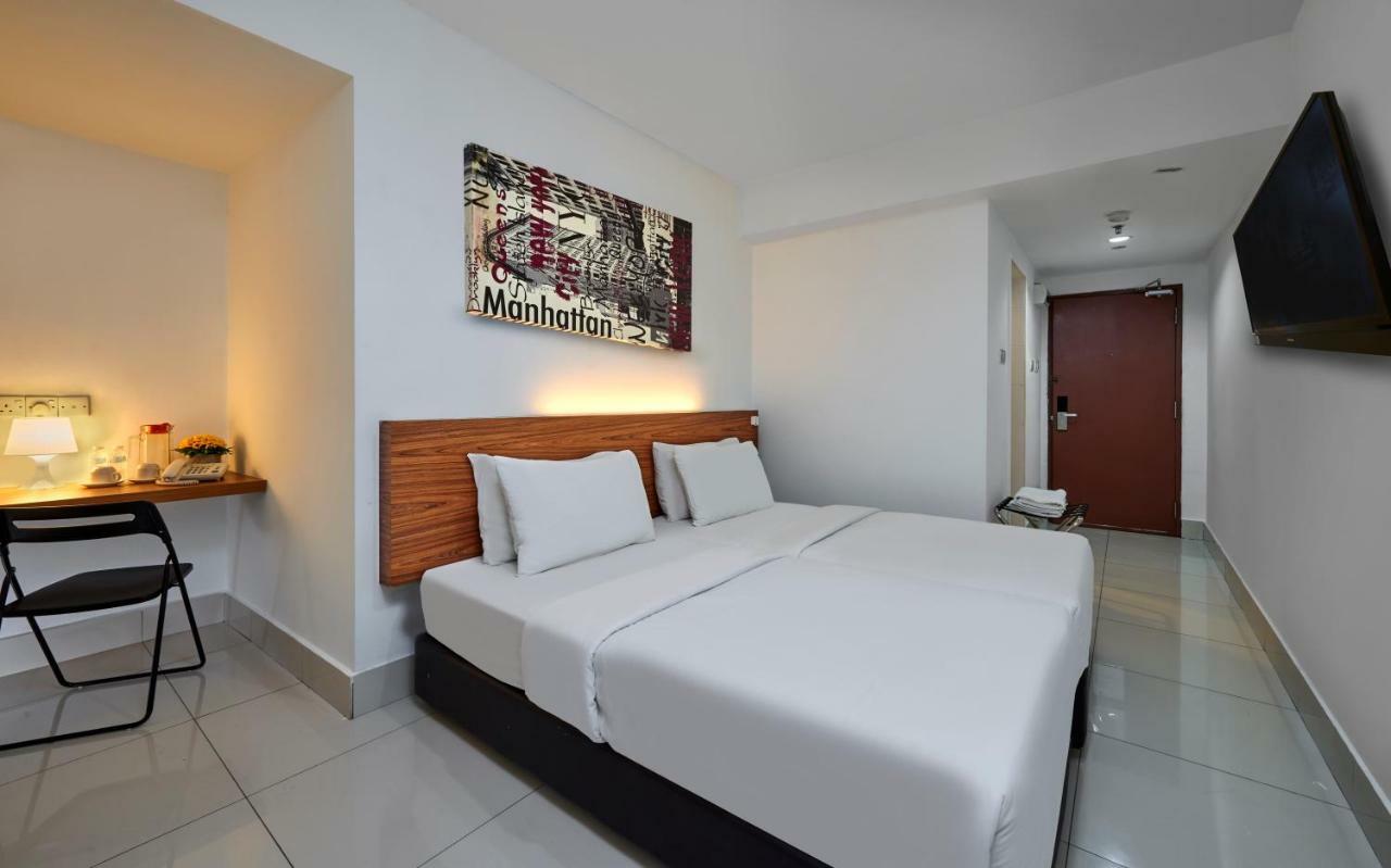 V Hotel Куала-Лумпур Экстерьер фото